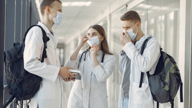 Що потрібно для вступу на Медичні спеціальності до Чехії?